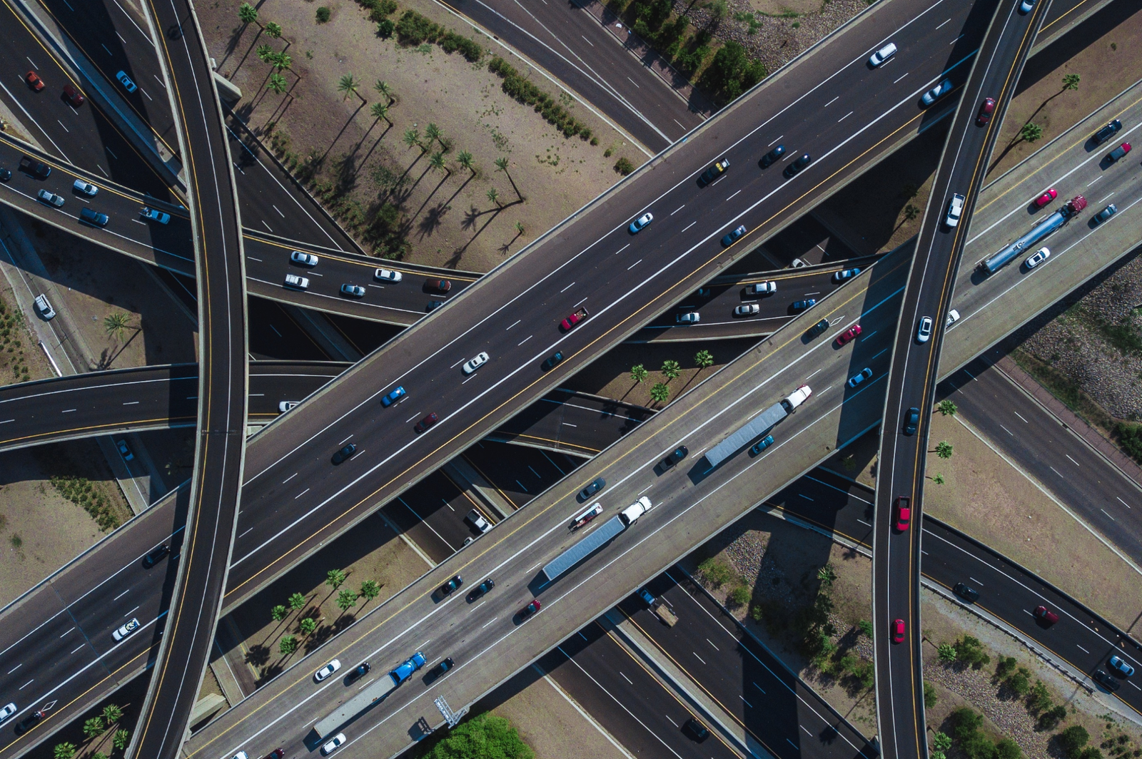 Como Rotas Inteligentes Impactam a Segurança no Transporte de Materiais Biológicos